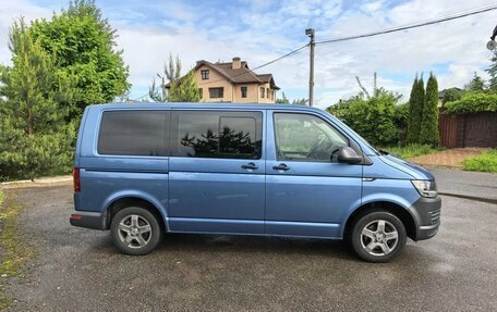 Volkswagen Caravelle T5, 2015 год, 2 850 000 рублей, 6 фотография