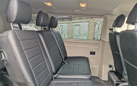 Volkswagen Caravelle T5, 2015 год, 2 850 000 рублей, 7 фотография