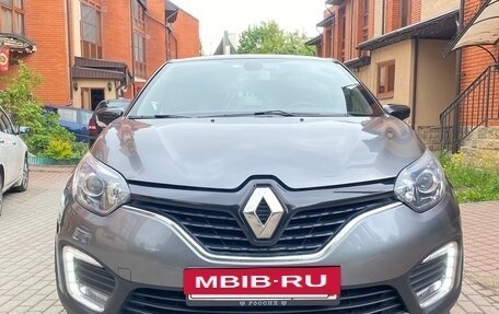 Renault Kaptur I рестайлинг, 2017 год, 1 470 000 рублей, 2 фотография