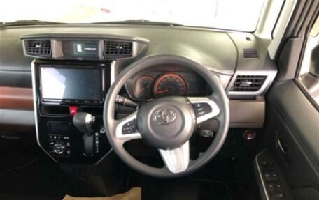 Toyota Roomy I, 2020 год, 1 300 000 рублей, 9 фотография