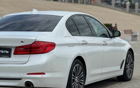 BMW 5 серия, 2018 год, 3 399 999 рублей, 18 фотография