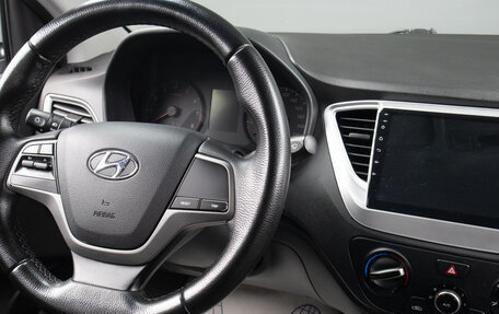 Hyundai Solaris II рестайлинг, 2019 год, 1 359 000 рублей, 9 фотография