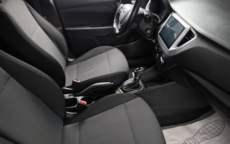 Hyundai Solaris II рестайлинг, 2019 год, 1 359 000 рублей, 17 фотография
