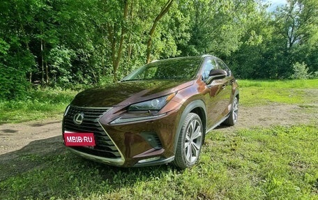Lexus NX I, 2018 год, 3 000 000 рублей, 1 фотография