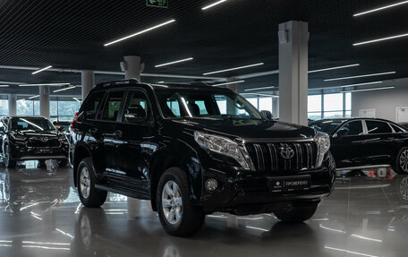 Toyota Land Cruiser Prado 150 рестайлинг 2, 2016 год, 3 800 000 рублей, 2 фотография