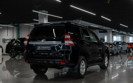 Toyota Land Cruiser Prado 150 рестайлинг 2, 2016 год, 3 800 000 рублей, 5 фотография