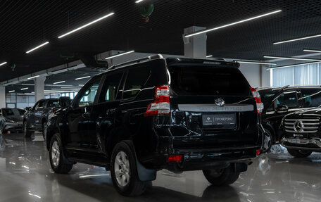 Toyota Land Cruiser Prado 150 рестайлинг 2, 2016 год, 3 800 000 рублей, 4 фотография