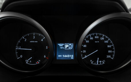Toyota Land Cruiser Prado 150 рестайлинг 2, 2016 год, 3 800 000 рублей, 11 фотография