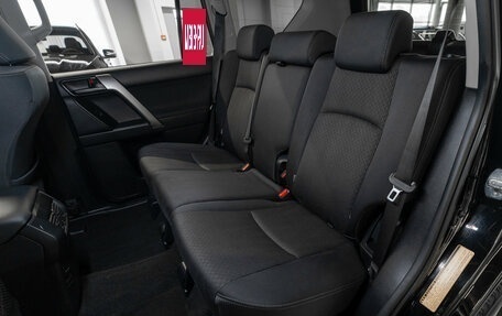 Toyota Land Cruiser Prado 150 рестайлинг 2, 2016 год, 3 800 000 рублей, 12 фотография