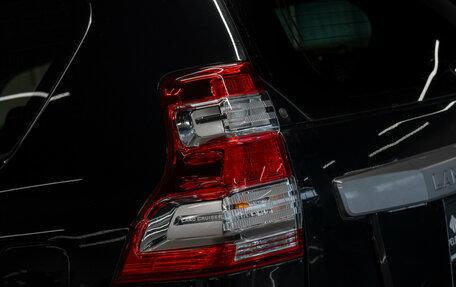 Toyota Land Cruiser Prado 150 рестайлинг 2, 2016 год, 3 800 000 рублей, 22 фотография