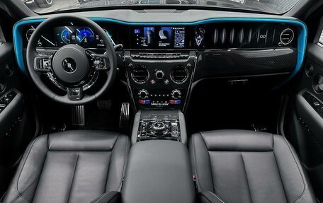 Rolls-Royce Cullinan, 2026 год, 73 800 000 рублей, 15 фотография
