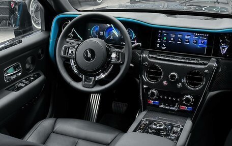 Rolls-Royce Cullinan, 2026 год, 73 800 000 рублей, 14 фотография