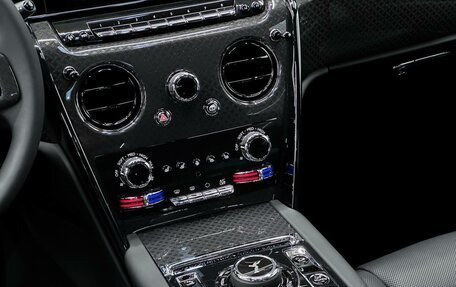 Rolls-Royce Cullinan, 2026 год, 73 800 000 рублей, 17 фотография