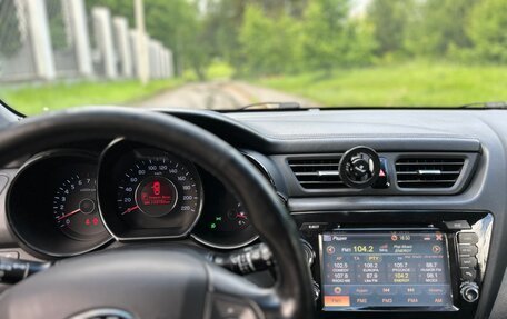 KIA Rio III рестайлинг, 2014 год, 880 000 рублей, 9 фотография