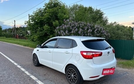 KIA Rio III рестайлинг, 2014 год, 880 000 рублей, 3 фотография