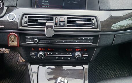 BMW 5 серия, 2011 год, 1 925 000 рублей, 18 фотография