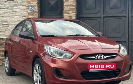 Hyundai Solaris II рестайлинг, 2011 год, 850 000 рублей, 3 фотография