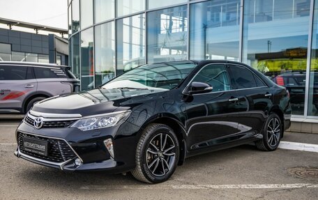 Toyota Camry, 2017 год, 2 498 000 рублей, 3 фотография