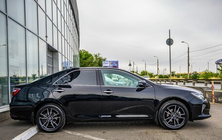 Toyota Camry, 2017 год, 2 498 000 рублей, 8 фотография
