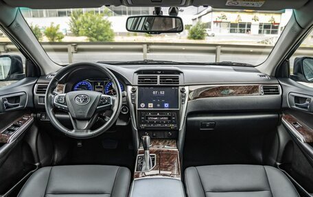Toyota Camry, 2017 год, 2 498 000 рублей, 14 фотография