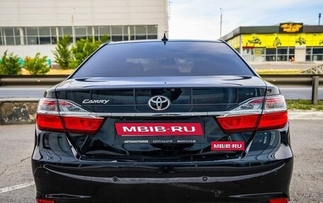 Toyota Camry, 2017 год, 2 498 000 рублей, 6 фотография