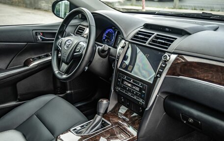 Toyota Camry, 2017 год, 2 498 000 рублей, 36 фотография