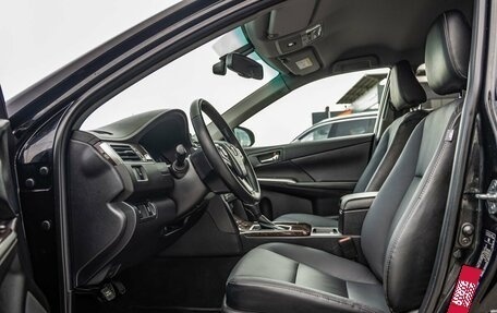 Toyota Camry, 2017 год, 2 498 000 рублей, 32 фотография