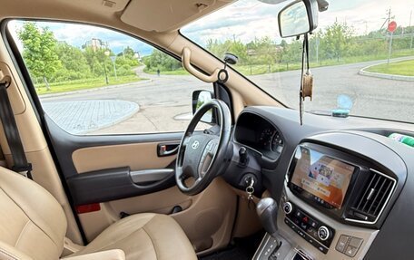 Hyundai H-1 II рестайлинг, 2016 год, 2 300 000 рублей, 4 фотография