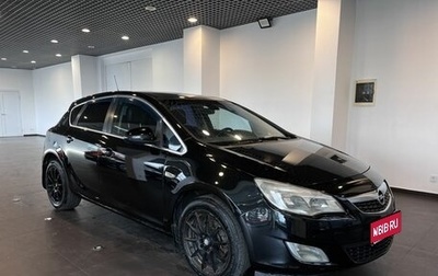 Opel Astra J, 2011 год, 620 000 рублей, 1 фотография
