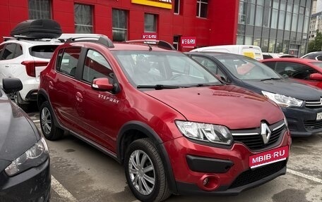 Renault Sandero II рестайлинг, 2016 год, 805 000 рублей, 1 фотография