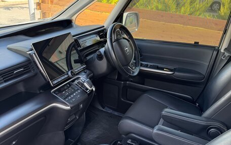 Honda Stepwgn IV, 2021 год, 2 900 000 рублей, 8 фотография