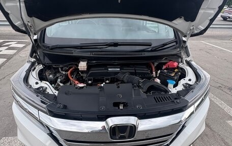 Honda Stepwgn IV, 2021 год, 2 900 000 рублей, 5 фотография