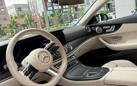 Mercedes-Benz E-Класс, 2021 год, 5 100 000 рублей, 9 фотография