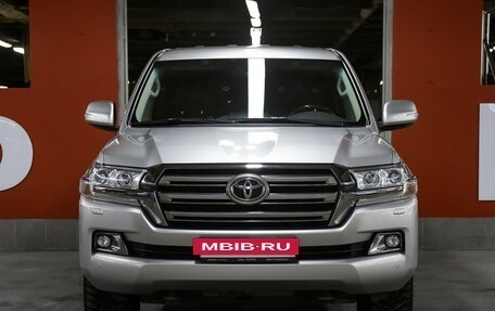 Toyota Land Cruiser 200, 2015 год, 5 347 000 рублей, 2 фотография
