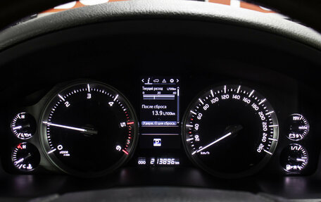 Toyota Land Cruiser 200, 2015 год, 5 347 000 рублей, 14 фотография