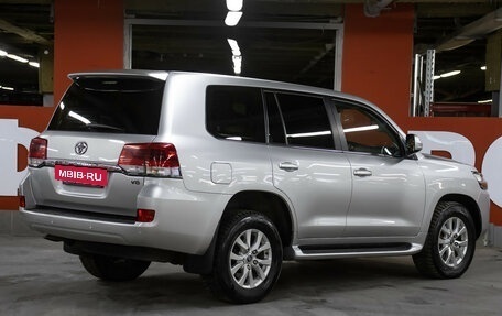 Toyota Land Cruiser 200, 2015 год, 5 347 000 рублей, 6 фотография