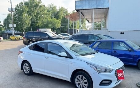 Hyundai Solaris II рестайлинг, 2018 год, 620 000 рублей, 3 фотография