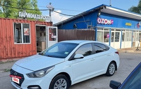 Hyundai Solaris II рестайлинг, 2018 год, 620 000 рублей, 2 фотография