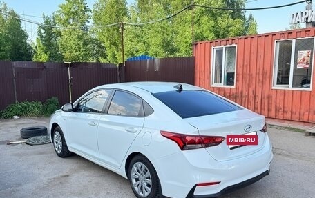 Hyundai Solaris II рестайлинг, 2018 год, 620 000 рублей, 6 фотография