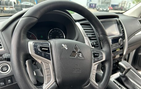 Mitsubishi Pajero Sport III рестайлинг, 2019 год, 3 170 000 рублей, 14 фотография