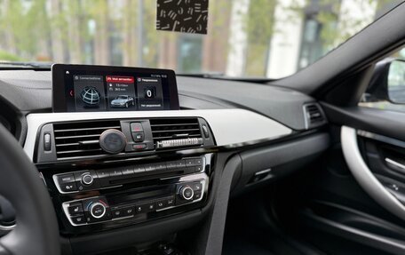 BMW 3 серия, 2018 год, 2 075 000 рублей, 26 фотография