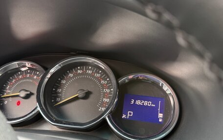 Renault Sandero II рестайлинг, 2016 год, 805 000 рублей, 26 фотография