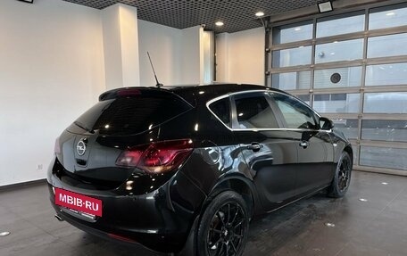 Opel Astra J, 2011 год, 620 000 рублей, 3 фотография