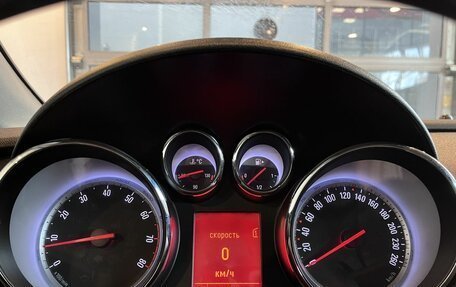 Opel Astra J, 2011 год, 620 000 рублей, 11 фотография