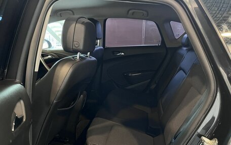 Opel Astra J, 2011 год, 620 000 рублей, 23 фотография