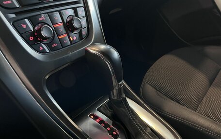 Opel Astra J, 2011 год, 620 000 рублей, 30 фотография