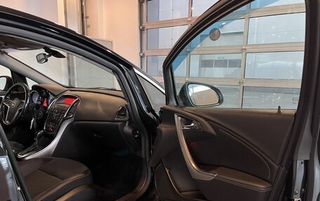 Opel Astra J, 2011 год, 620 000 рублей, 26 фотография