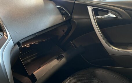 Opel Astra J, 2011 год, 620 000 рублей, 29 фотография
