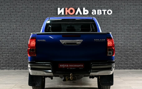 Toyota Hilux VIII, 2016 год, 2 980 000 рублей, 5 фотография