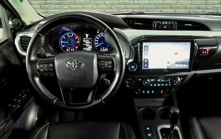 Toyota Hilux VIII, 2016 год, 2 980 000 рублей, 17 фотография